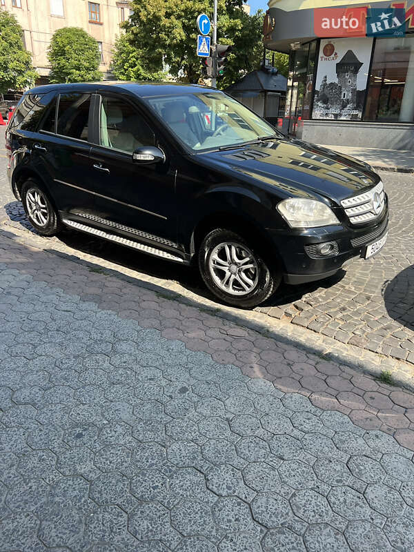 Внедорожник / Кроссовер Mercedes-Benz M-Class 2008 в Киеве