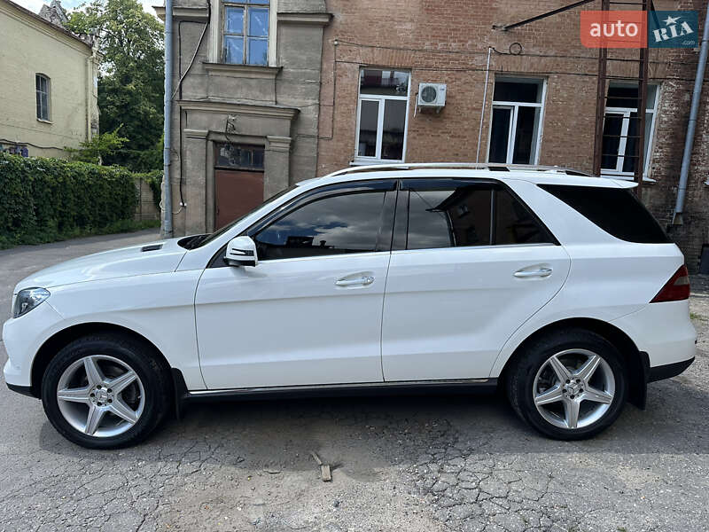 Внедорожник / Кроссовер Mercedes-Benz M-Class 2014 в 
