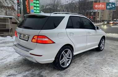 Внедорожник / Кроссовер Mercedes-Benz M-Class 2015 в Киеве