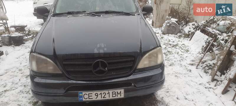 Mercedes-Benz M-Class 2000