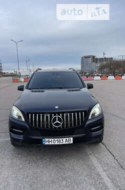 Внедорожник / Кроссовер Mercedes-Benz M-Class 2013 в Одессе