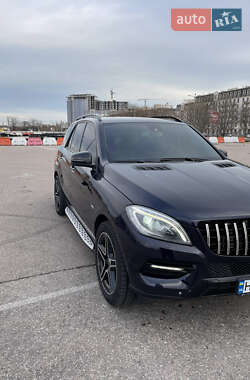 Внедорожник / Кроссовер Mercedes-Benz M-Class 2013 в Одессе