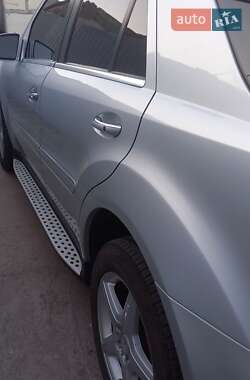 Внедорожник / Кроссовер Mercedes-Benz M-Class 2009 в Ахтырке