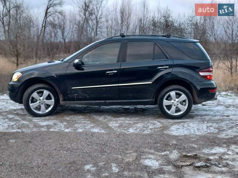 Внедорожник / Кроссовер Mercedes-Benz M-Class 2008 в Киеве