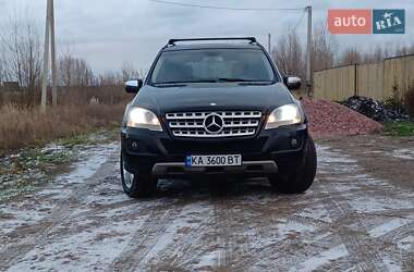 Внедорожник / Кроссовер Mercedes-Benz M-Class 2008 в Киеве