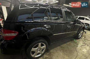 Внедорожник / Кроссовер Mercedes-Benz M-Class 2007 в 