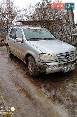 Позашляховик / Кросовер Mercedes-Benz M-Class 2003 в Чернівцях