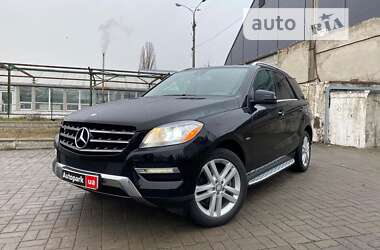 Внедорожник / Кроссовер Mercedes-Benz M-Class 2011 в Киеве