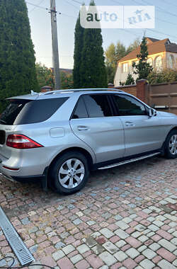 Внедорожник / Кроссовер Mercedes-Benz M-Class 2013 в Харькове