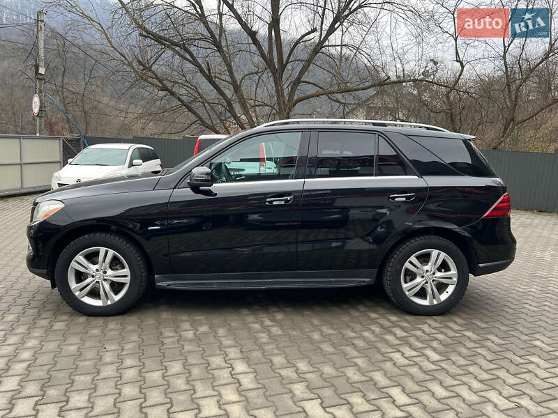 Внедорожник / Кроссовер Mercedes-Benz M-Class 2011 в Кицмани