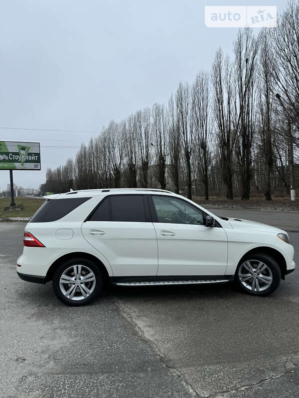 Внедорожник / Кроссовер Mercedes-Benz M-Class 2012 в Броварах