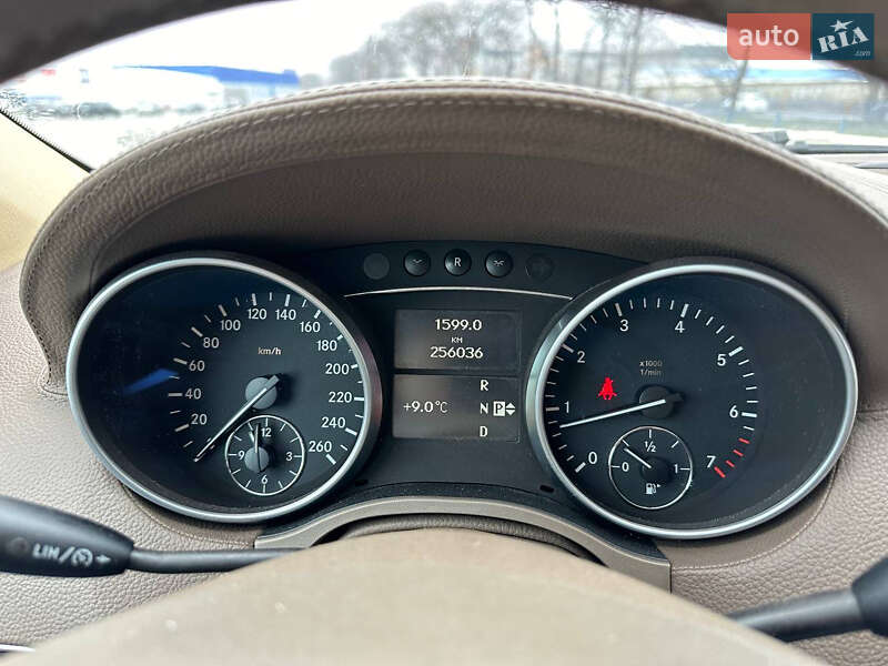 Позашляховик / Кросовер Mercedes-Benz M-Class 2009 в Одесі