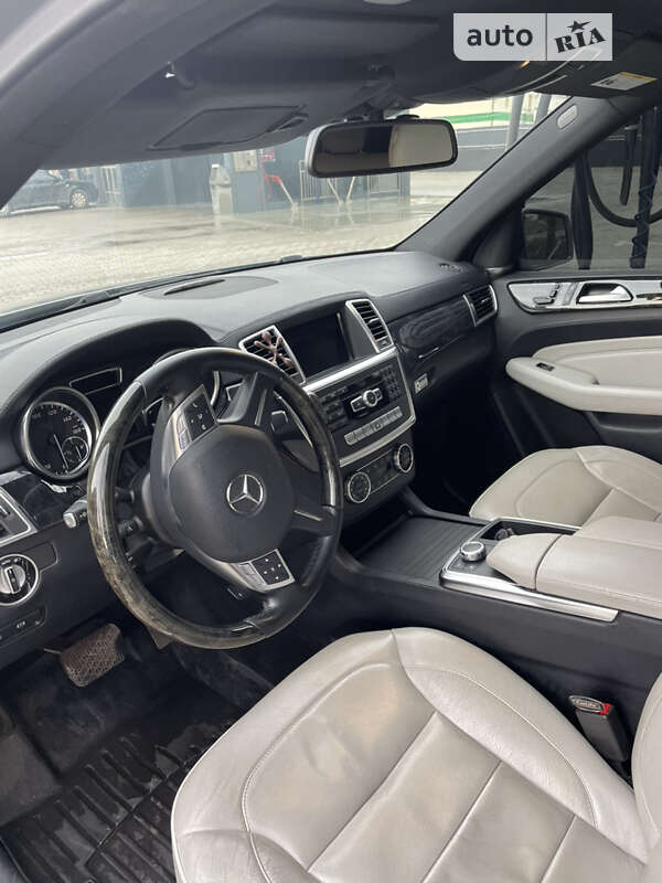 Внедорожник / Кроссовер Mercedes-Benz M-Class 2011 в Львове