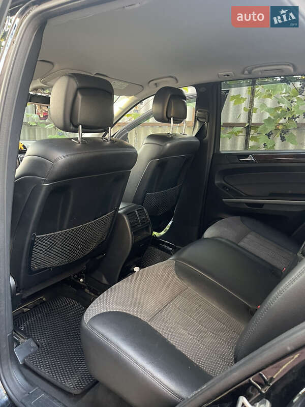 Внедорожник / Кроссовер Mercedes-Benz M-Class 2010 в Тячеве
