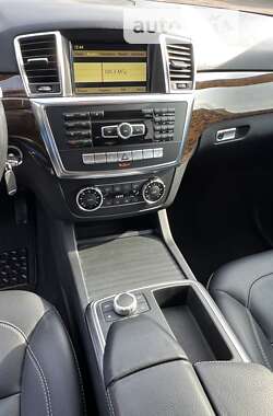 Внедорожник / Кроссовер Mercedes-Benz M-Class 2012 в Луцке