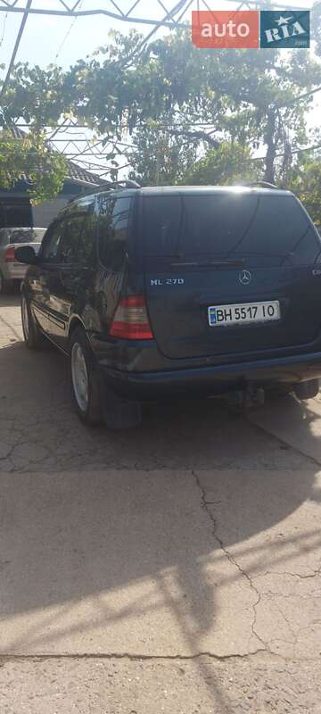 Внедорожник / Кроссовер Mercedes-Benz M-Class 2000 в Болграде