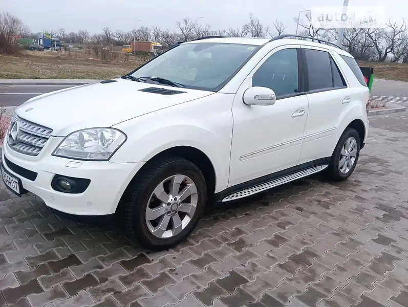 Позашляховик / Кросовер Mercedes-Benz M-Class 2008 в 