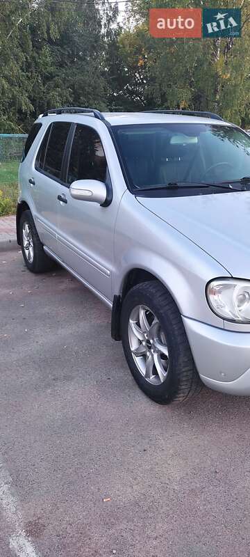 Внедорожник / Кроссовер Mercedes-Benz M-Class 2004 в Киеве