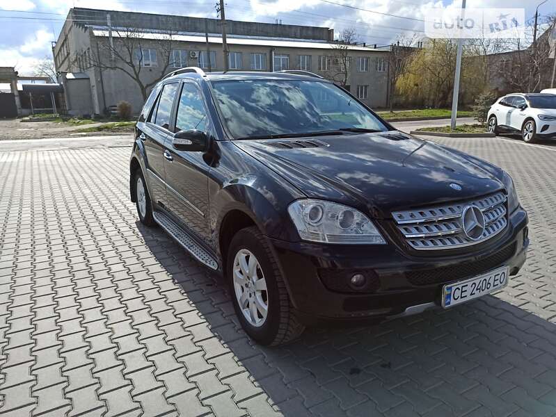 Позашляховик / Кросовер Mercedes-Benz M-Class 2006 в Чернівцях