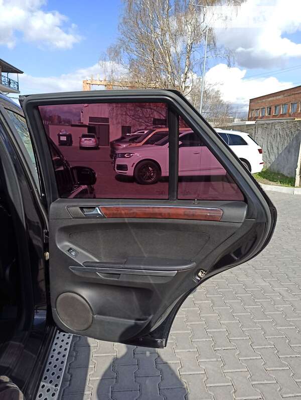 Позашляховик / Кросовер Mercedes-Benz M-Class 2006 в Чернівцях