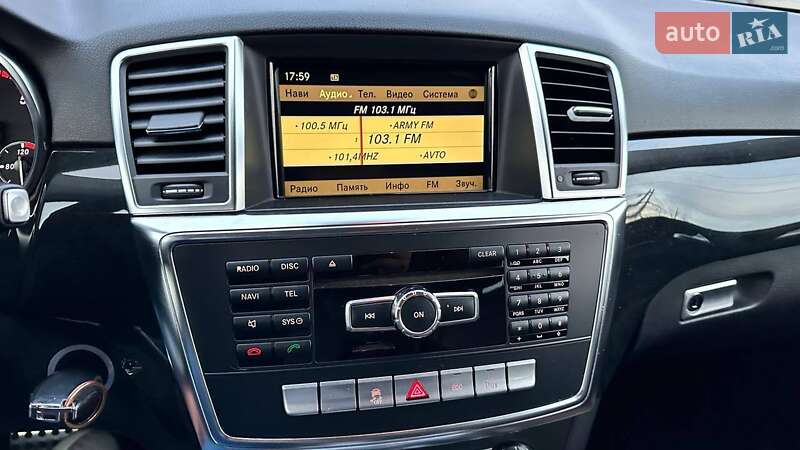 Внедорожник / Кроссовер Mercedes-Benz M-Class 2012 в Киеве