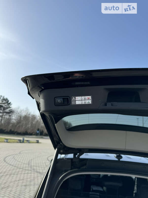 Внедорожник / Кроссовер Mercedes-Benz M-Class 2014 в Львове