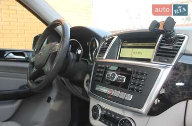 Внедорожник / Кроссовер Mercedes-Benz M-Class 2012 в 