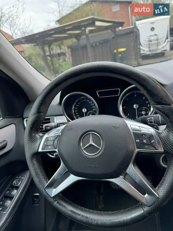 Mercedes-Benz M-Class 2013 VIN WDC1660041A203184 фото оголошення 2 з 47