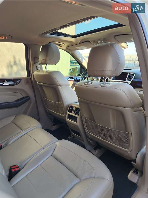 Внедорожник / Кроссовер Mercedes-Benz M-Class 2012 в Одессе