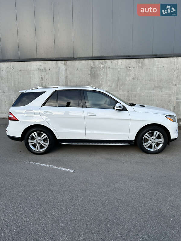 Позашляховик / Кросовер Mercedes-Benz M-Class 2014 в Києві