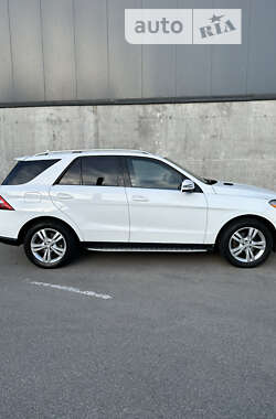 Внедорожник / Кроссовер Mercedes-Benz M-Class 2014 в Киеве