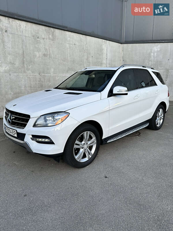 Позашляховик / Кросовер Mercedes-Benz M-Class 2014 в Києві