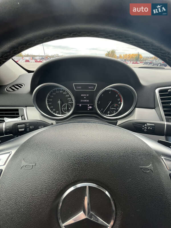 Внедорожник / Кроссовер Mercedes-Benz M-Class 2012 в Виннице