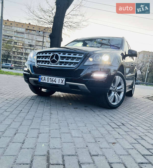 Внедорожник / Кроссовер Mercedes-Benz M-Class 2010 в Киеве фото 8 Внедорожник / Кроссовер Mercedes-Benz M-Class 2010 в Киеве