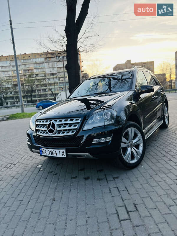 Внедорожник / Кроссовер Mercedes-Benz M-Class 2010 в Киеве фото 12 Внедорожник / Кроссовер Mercedes-Benz M-Class 2010 в Киеве