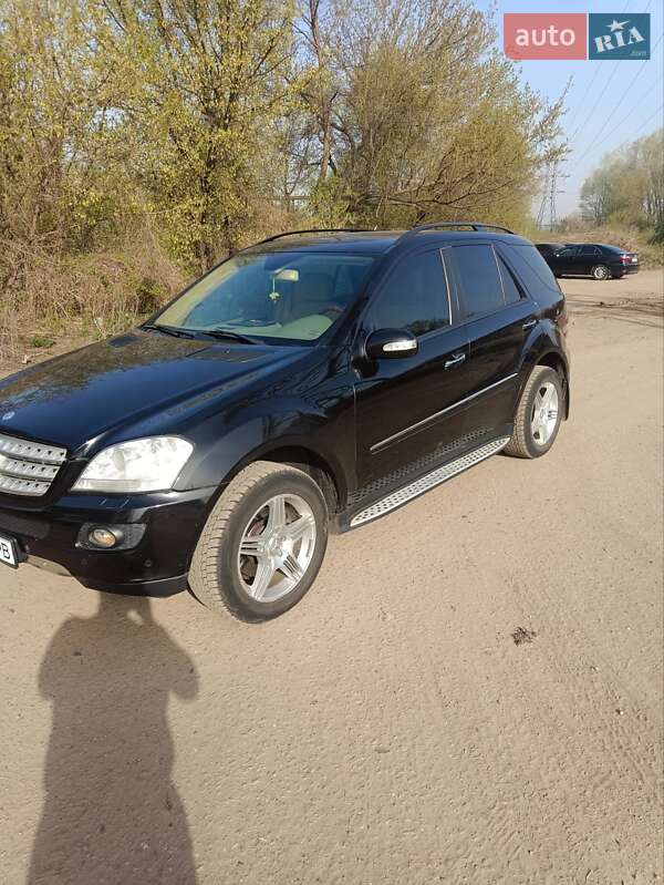 Внедорожник / Кроссовер Mercedes-Benz M-Class 2006 в Харькове