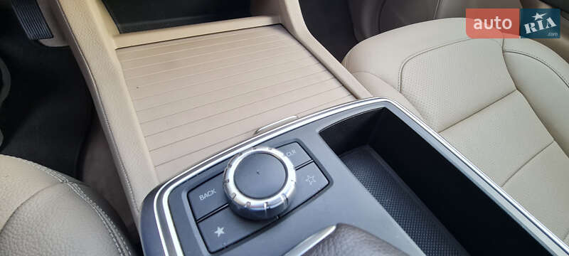 Внедорожник / Кроссовер Mercedes-Benz M-Class 2014 в Ровно