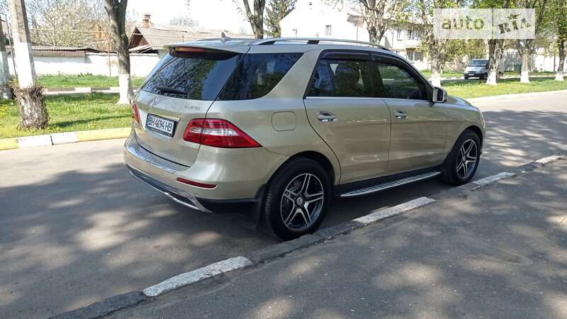 Позашляховик / Кросовер Mercedes-Benz M-Class 2013 в Подільську
