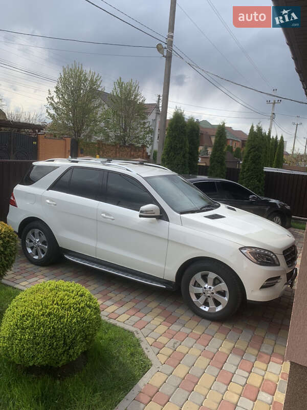 Внедорожник / Кроссовер Mercedes-Benz M-Class 2013 в Виннице