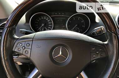 Позашляховик / Кросовер Mercedes-Benz M-Class 2008 в 