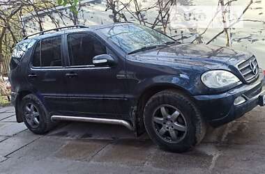 Внедорожник / Кроссовер Mercedes-Benz M-Class 2003 в Киеве