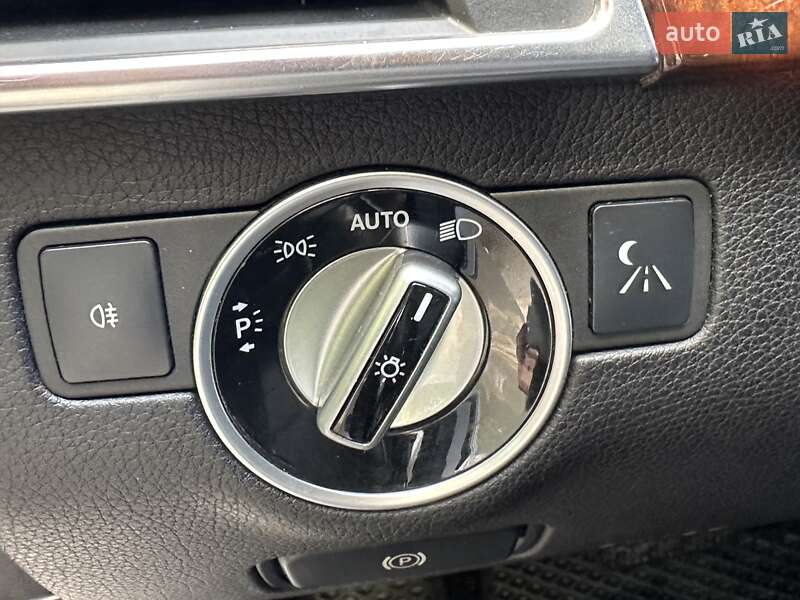 Внедорожник / Кроссовер Mercedes-Benz M-Class 2013 в Черновцах