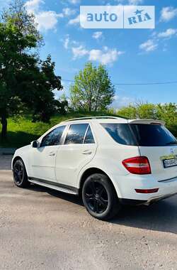 Позашляховик / Кросовер Mercedes-Benz M-Class 2009 в Кропивницькому