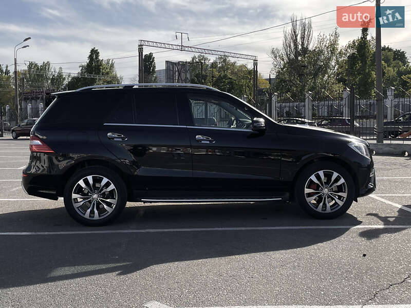 Внедорожник / Кроссовер Mercedes-Benz M-Class 2015 в Одессе