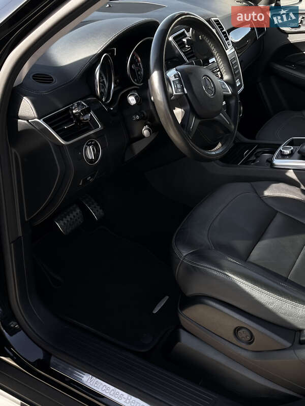Внедорожник / Кроссовер Mercedes-Benz M-Class 2015 в Одессе