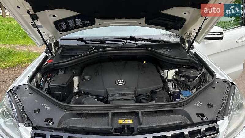 Позашляховик / Кросовер Mercedes-Benz M-Class 2013 в Одесі