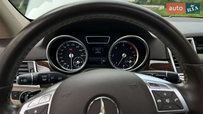 Позашляховик / Кросовер Mercedes-Benz M-Class 2013 в Одесі