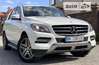 Внедорожник / Кроссовер Mercedes-Benz M-Class 2012 в Ровно