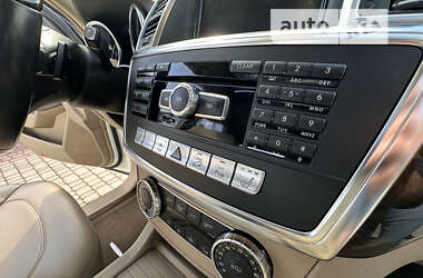 Внедорожник / Кроссовер Mercedes-Benz M-Class 2012 в Ровно