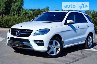 Внедорожник / Кроссовер Mercedes-Benz M-Class 2013 в Киеве